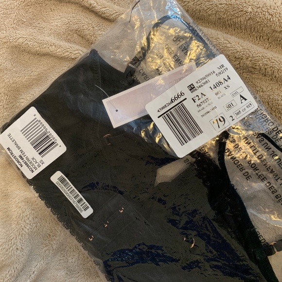 NWT Chelsea28 Modern Fem Keyhole Longline Bralette - Picture 8 of 8